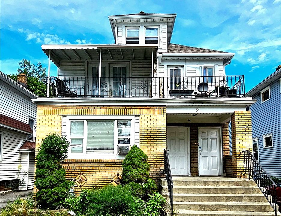 1st image of 54 Hempstead Ave