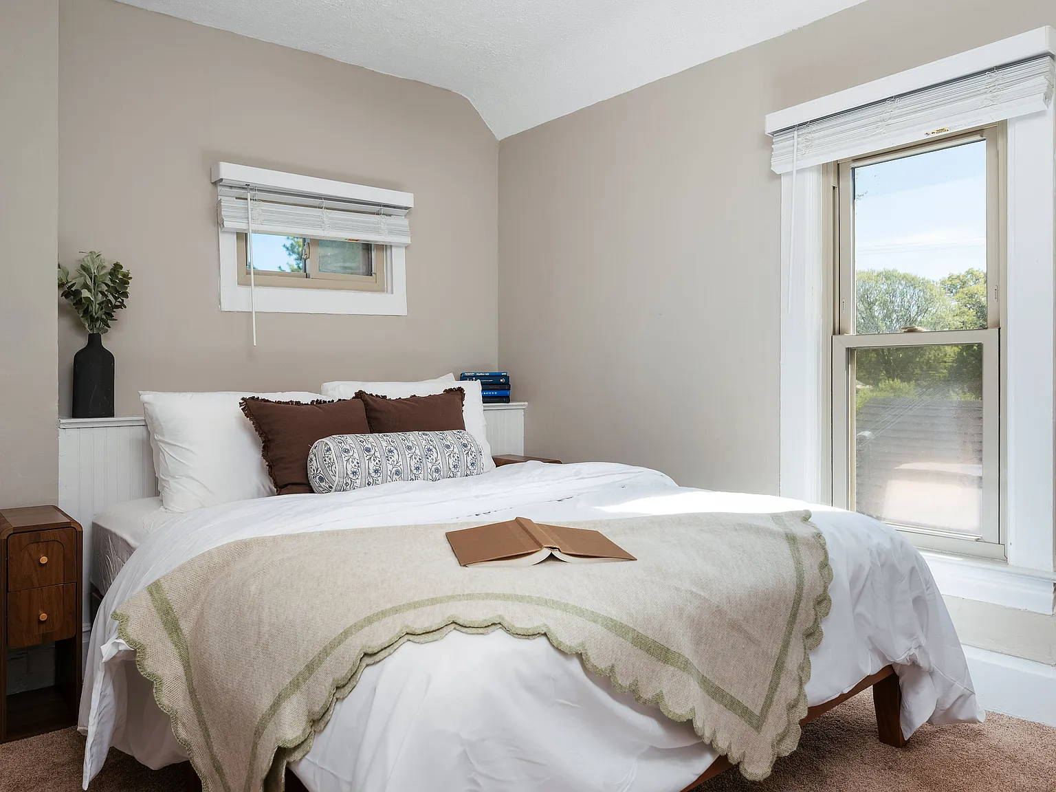 2 bed, 1184 sqft, $2,500 — Photo 4