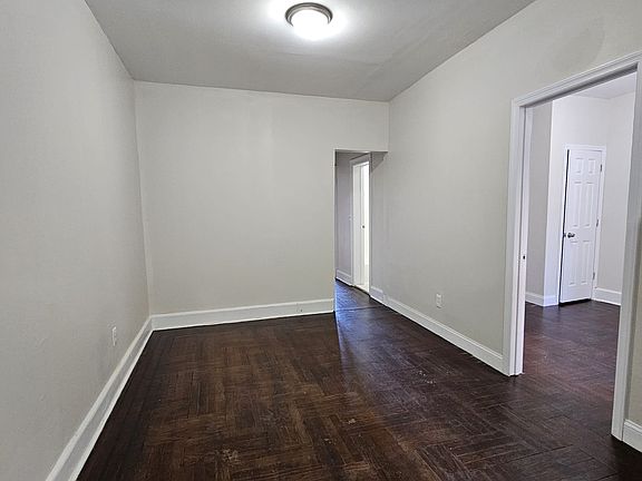 5th image of 691 Elizabeth Ave #2C