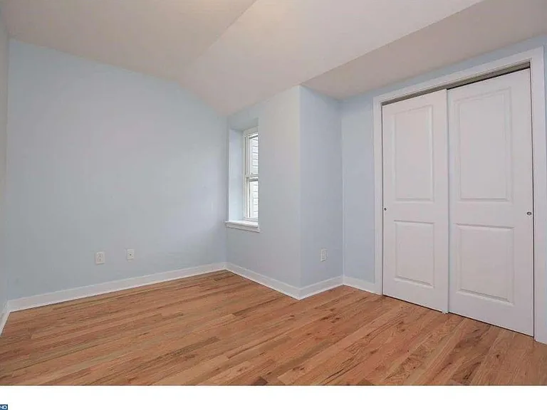 1247 N Dover St — Photo 11