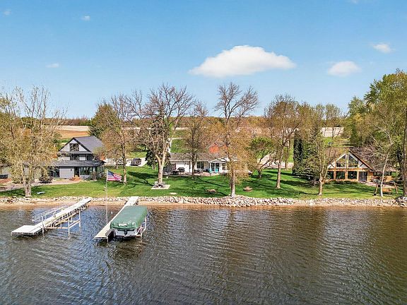 3rd image of 5024 Cannon Lake Trl