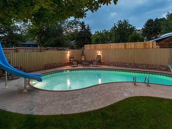 2nd image of 2708 Oxford Dr