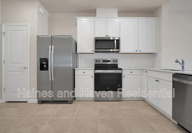 4292 Chester Springs Blvd — Photo 5