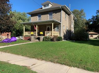 300 E 3rd St, Prophetstown, IL 61277