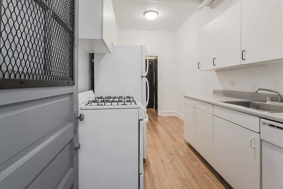 1st image of 4206 N Ashland Ave