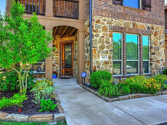 5th image of 141 Hurstwood Ct