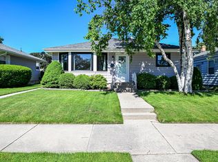 3352 3rd Ave, Racine, WI 53402