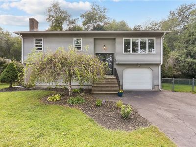 73 Tampa St, West Warwick, RI, 02893