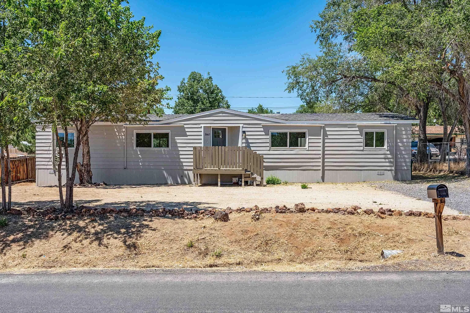 5867 Middle Fork Dr photo 1