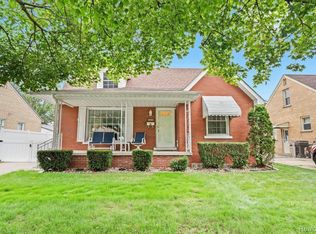 15102 Oceana Ave, Allen Park, MI 48101