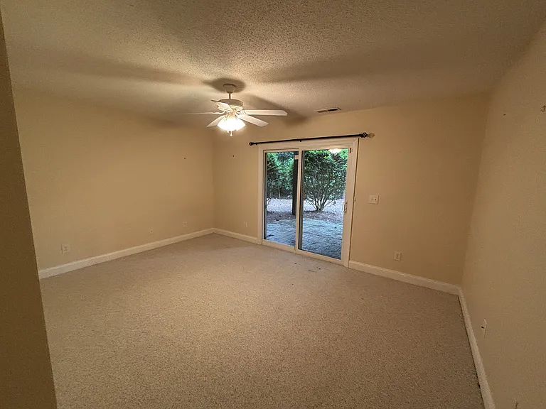 285 Merion Cir — Photo 5