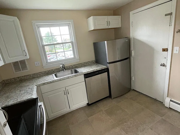 2 Brickyard Rd #7C — Photo 11