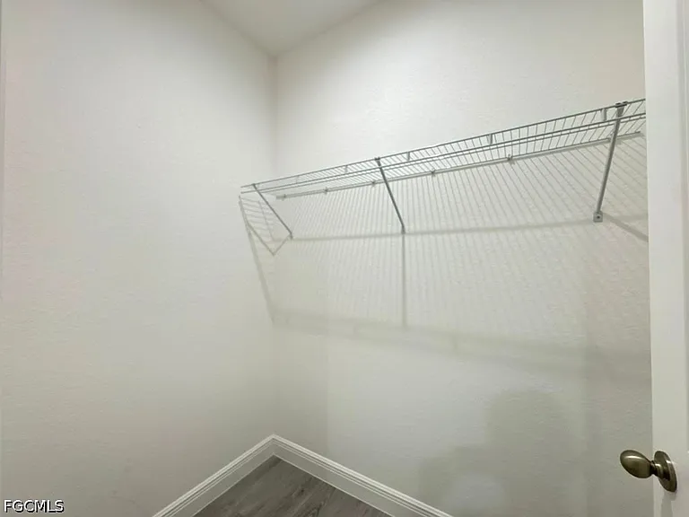 537 Greenbriar Blvd — Photo 7