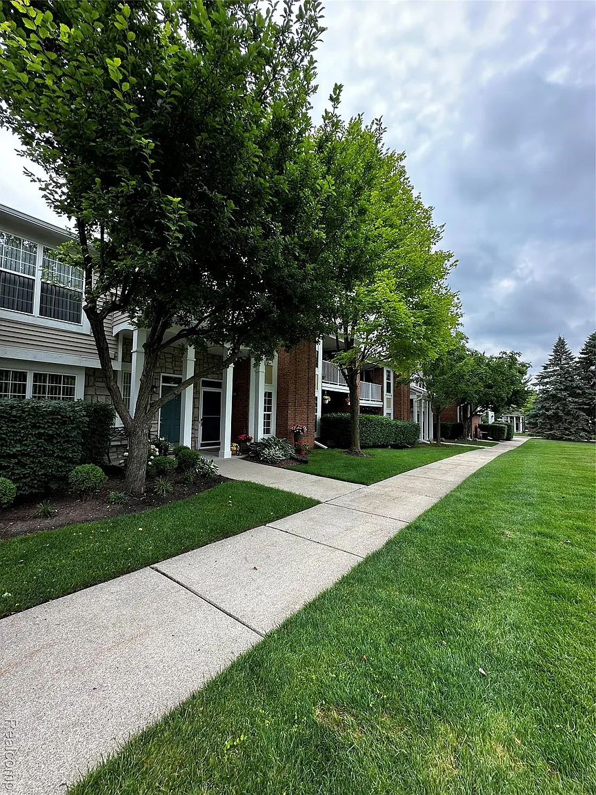 6536 Shetland Ct photo 1