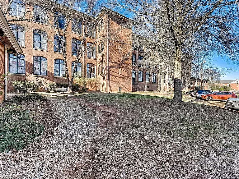 201 S Hoskins Rd #321 — Photo 24