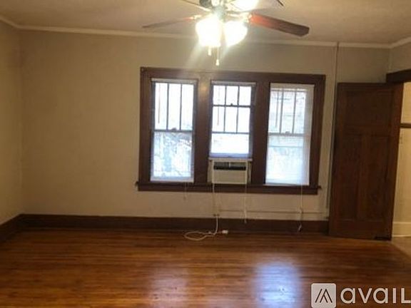 4th image of 1805 S Patterson St APT 2