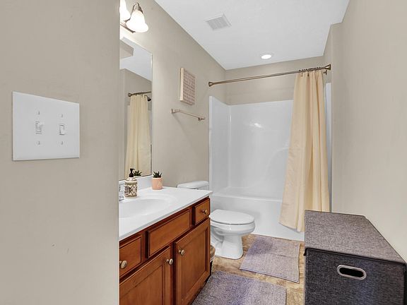 4th image of 2757 Whiteberry Dr