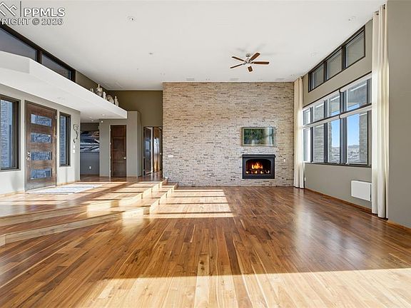 3rd image of 3219 Castle Butte Dr