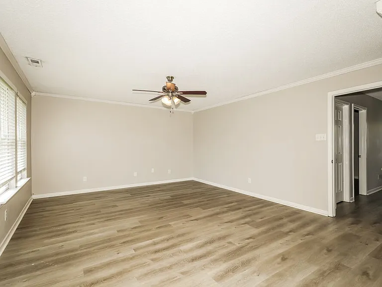 10867 Delphi Dr — Photo 12