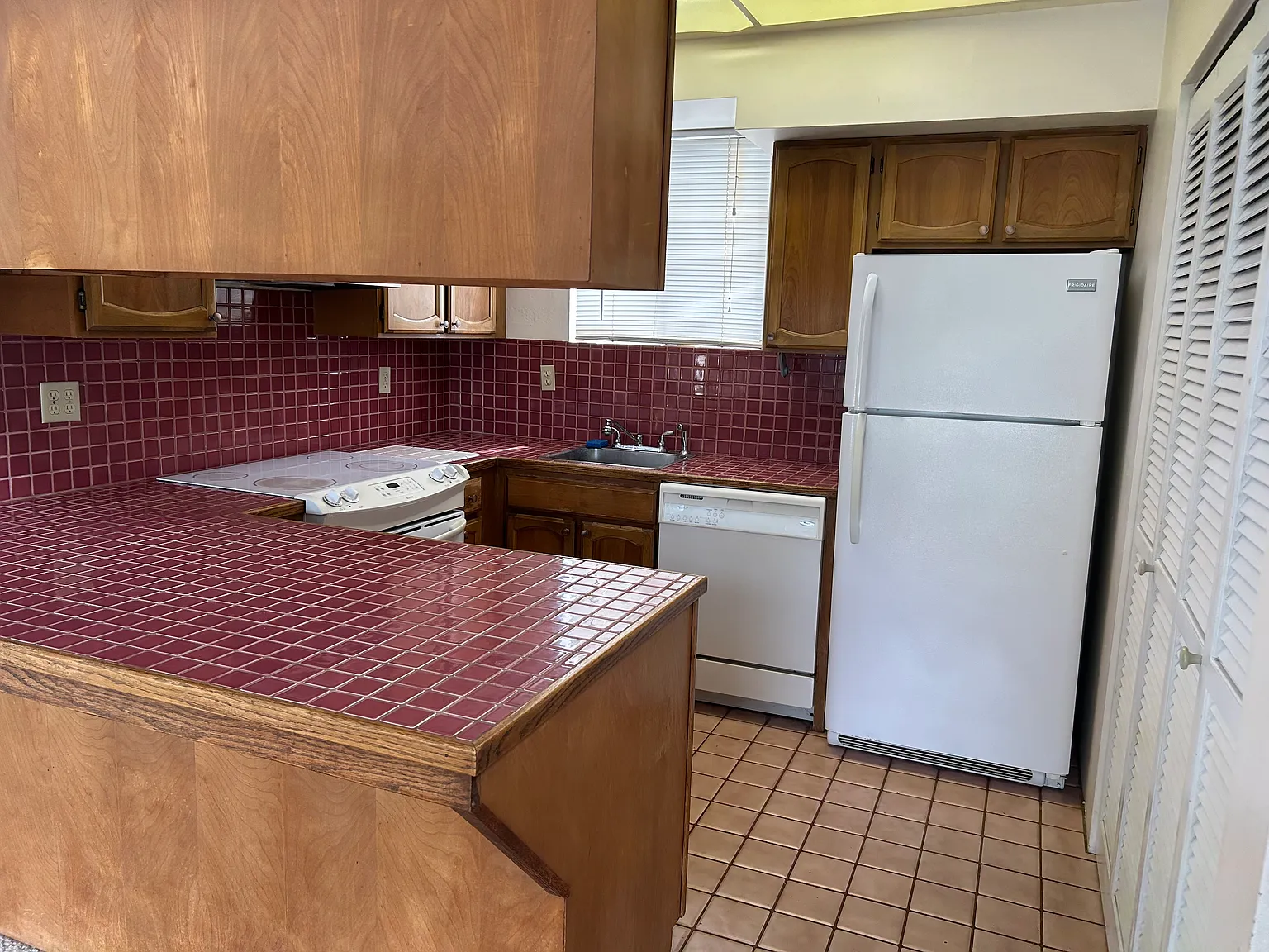 Mikioi Pl, Kihei — Photo 3