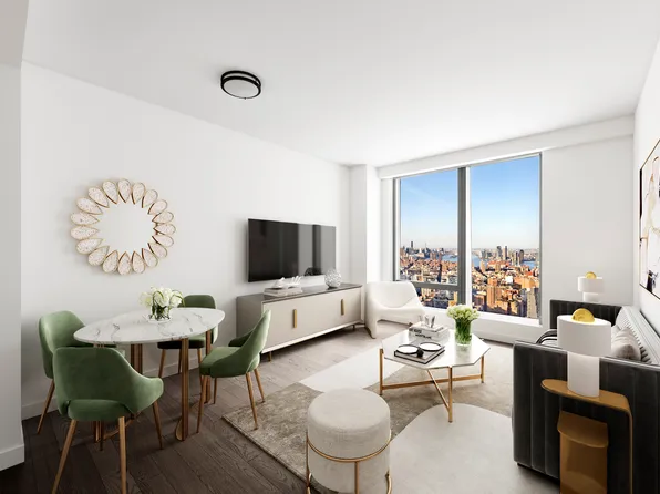 1 Manhattan Square 58G image 2 of 11