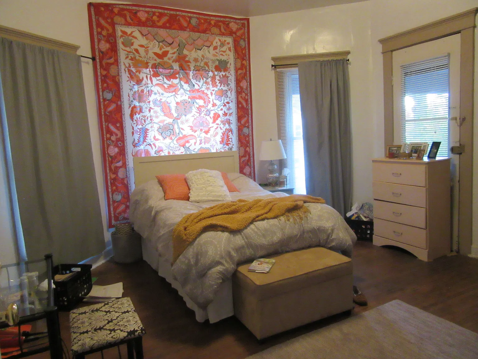 4 bed, 1645 sqft, $3,740 — Photo 2