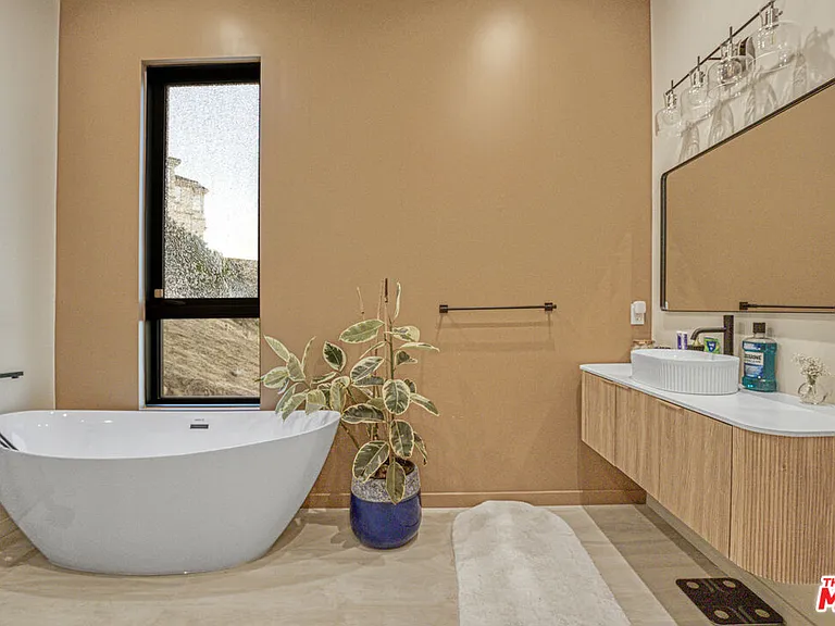 22570 S Summit Ridge Cir — Photo 17