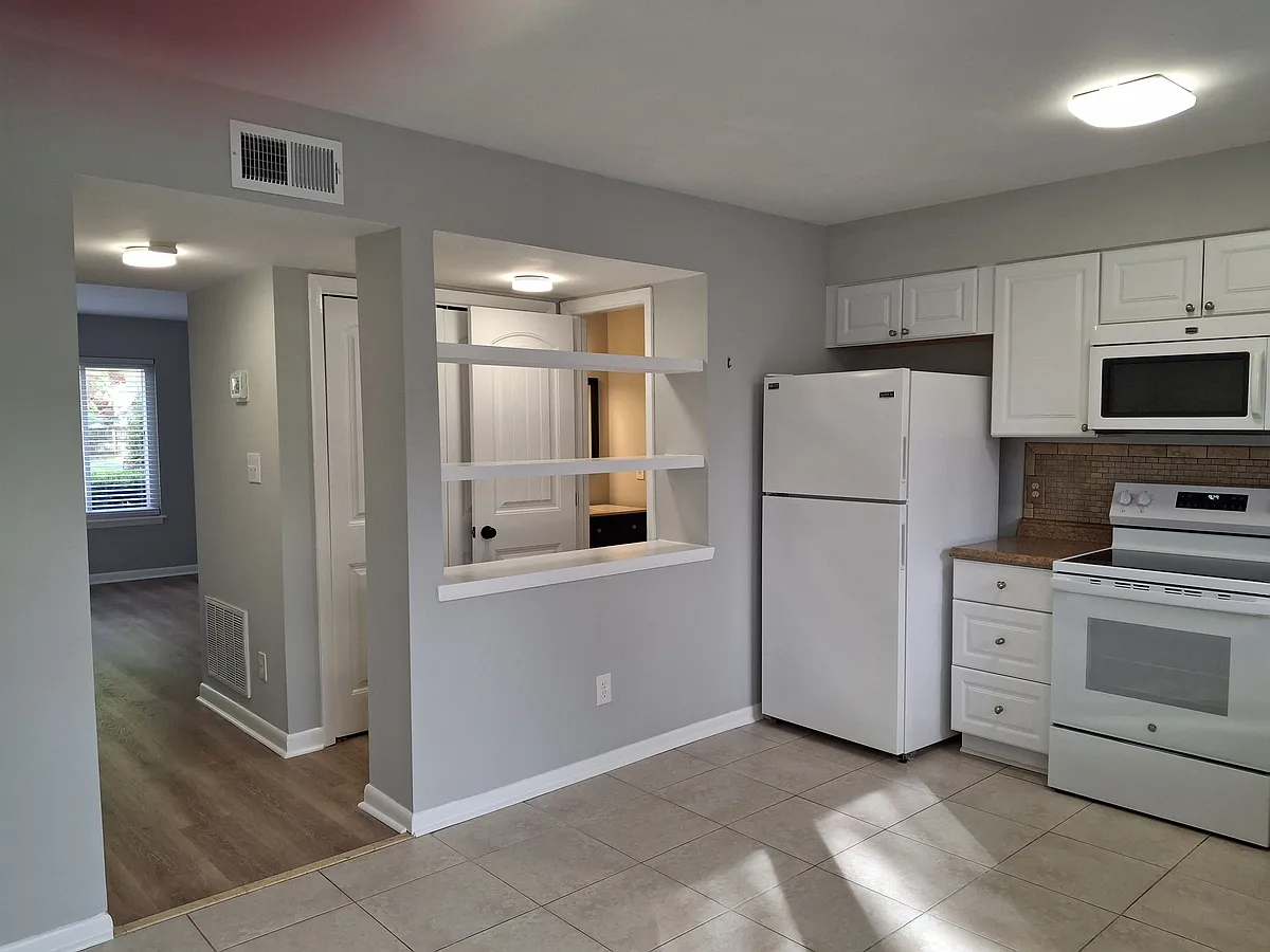Building Photo - 5828 Shady Grove Cir