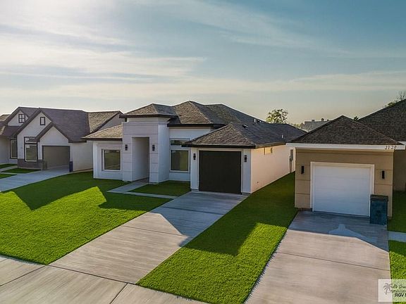 3rd image of 37776 Vineyard Ave