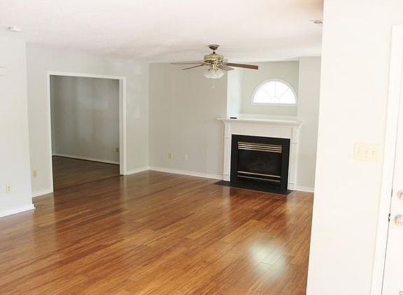3rd image of 11107 Kentshire Ln