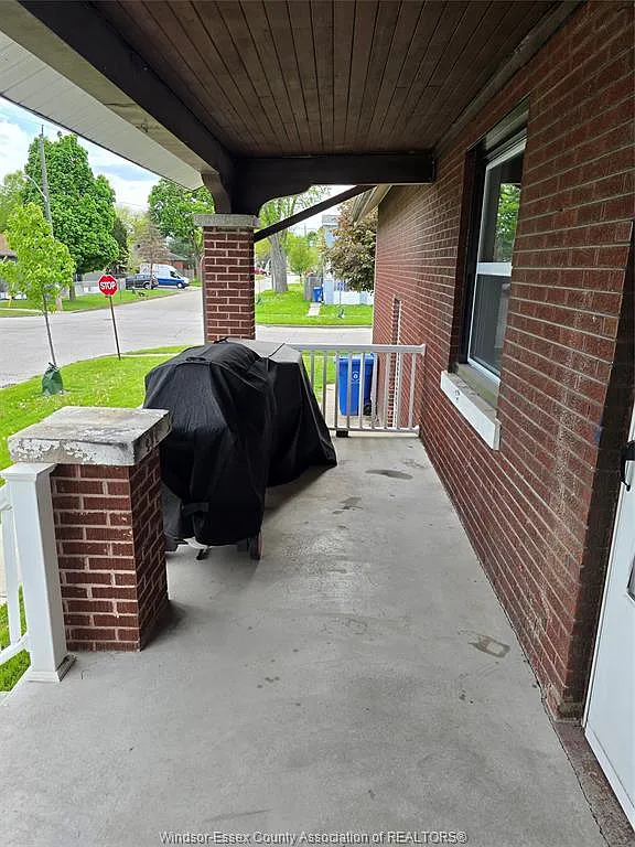 2 bed, $1,325 — Photo 4