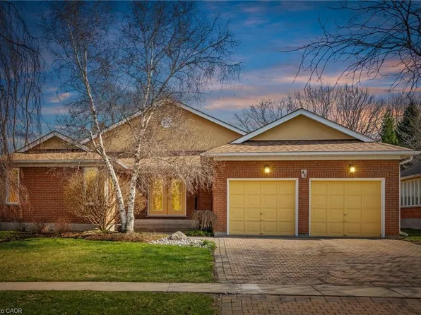 46 Somerset Dr, Norfolk County, ON N0A 1N7