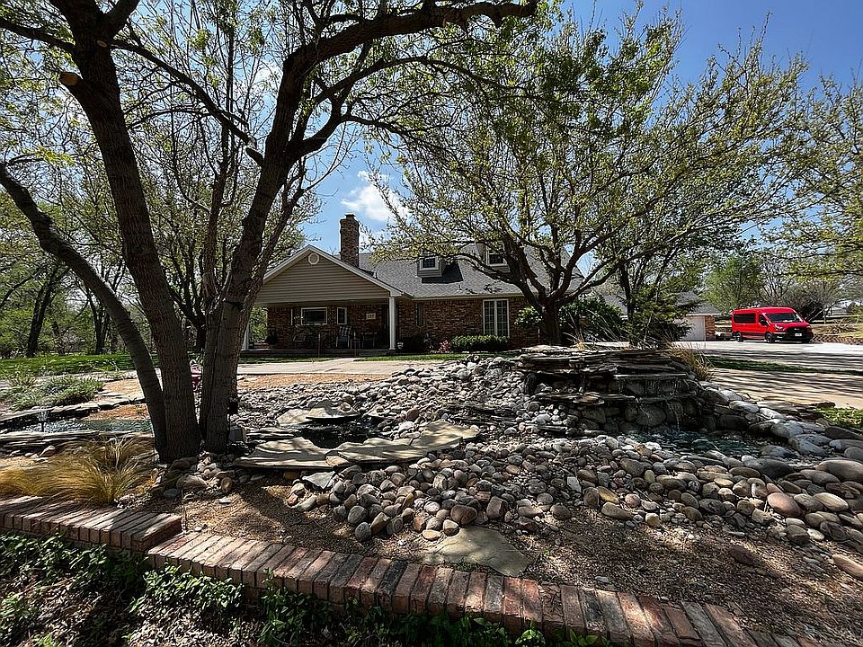 1st image of 127 Dewey Ave