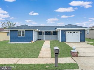 7 Puerto Vallarta St, Toms River, NJ 08757