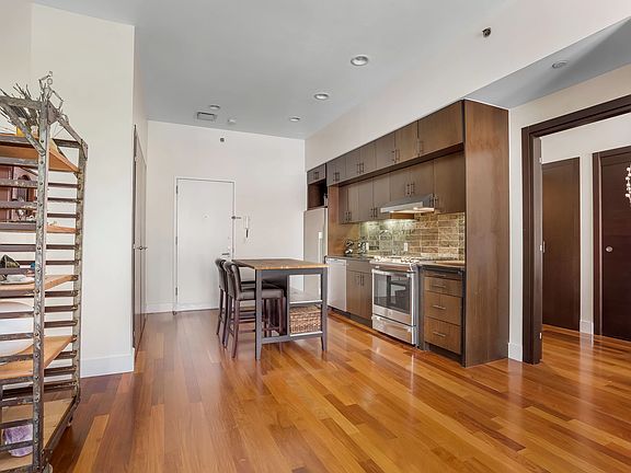 3rd image of 156 Myrtle Ave #511