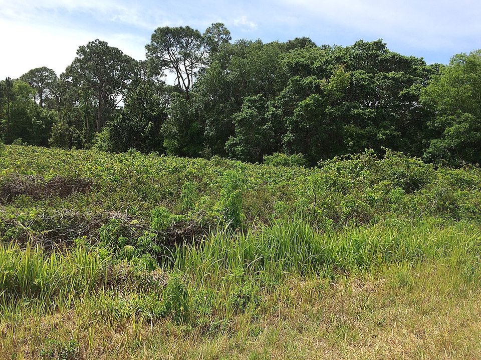 1st image of 1051 Lake Carrie Dr