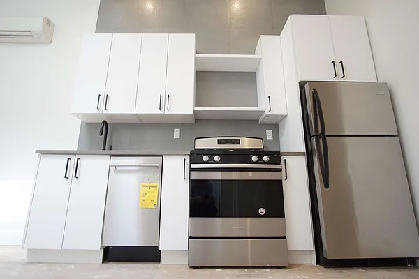 Rented by Lofts and Flats LLC | media 22