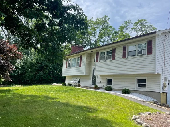 7 Rogers Drive, Danbury, CT 06810