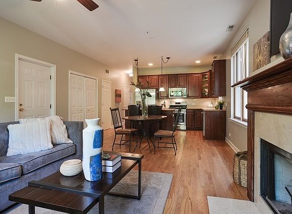 4th image of 4315 N Richmond St APT 2S