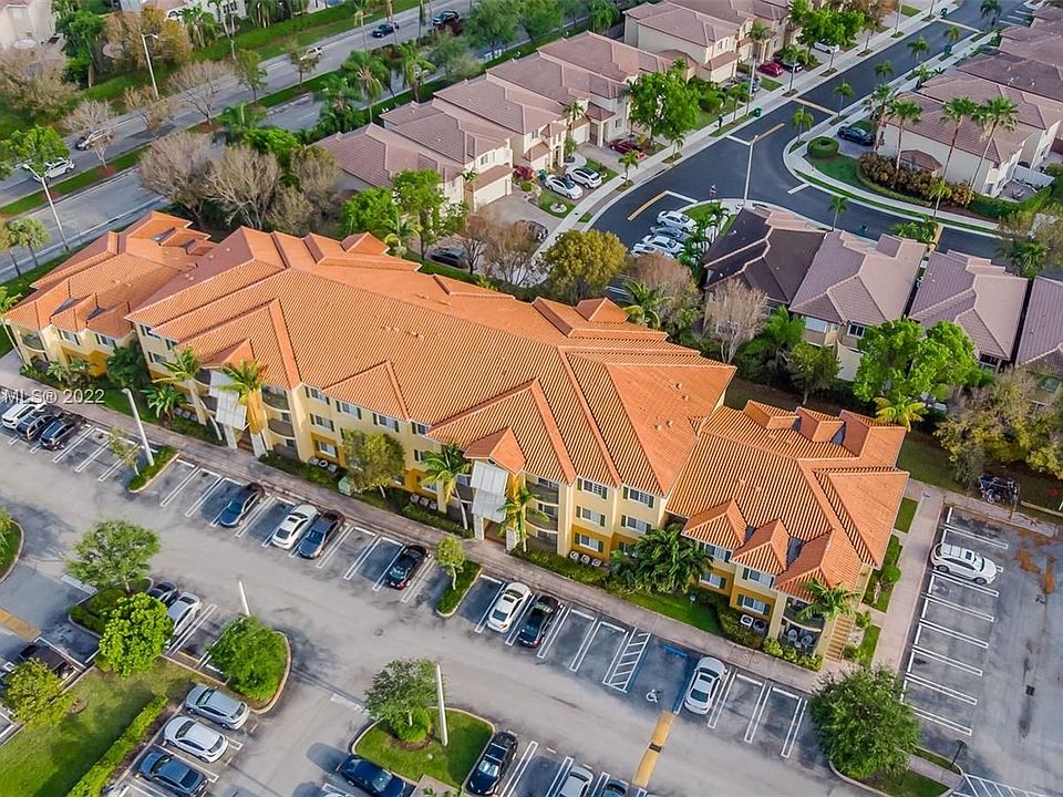 1st image of 7250 NW 114th Ave APT 305