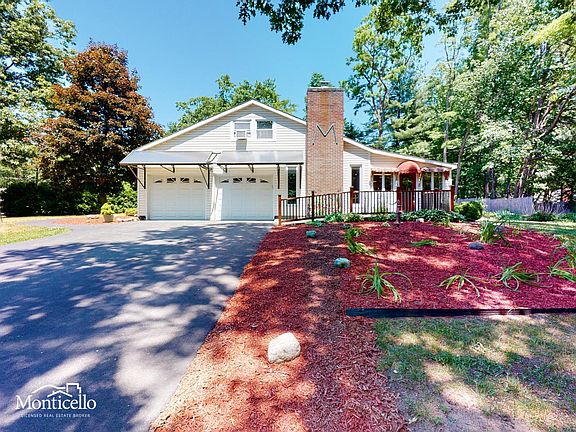 3rd image of 9 Ashley Dr
