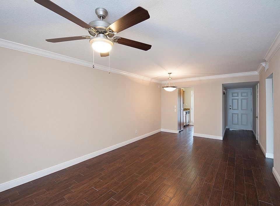 Living Room, Kitchen, Entry