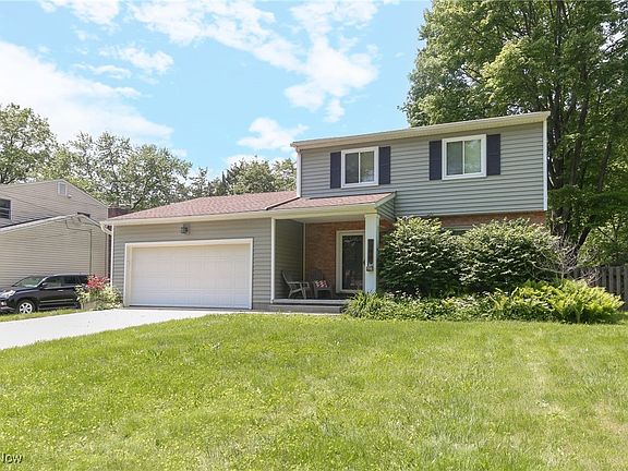 3rd image of 386 Caladonia Ave