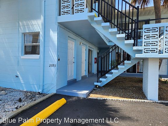 2nd image of 2591 N Oleander Ave Unit 1