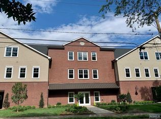 75 Royal Ave #309, Hawthorne, NJ 07506