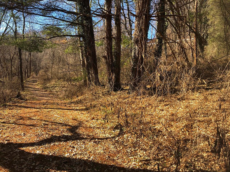 1st image of Railroad Ave
