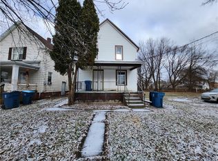 824 W 11th St, Lorain, OH 44052