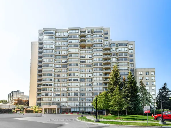 7 Townsgate Dr #1203, Vaughan, ON L4J 7Z9