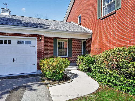 3rd image of 1285 Brealey Dr