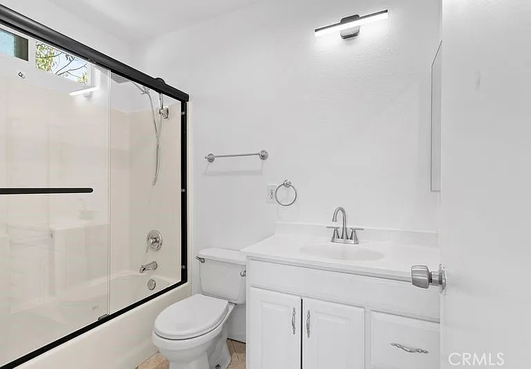 1578 S San Bernardino Pl — Photo 14